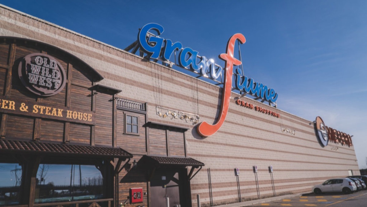 Gran Fiume Shopping, al via l’iniziativa “Cambio Armadio Solidale”: come funziona