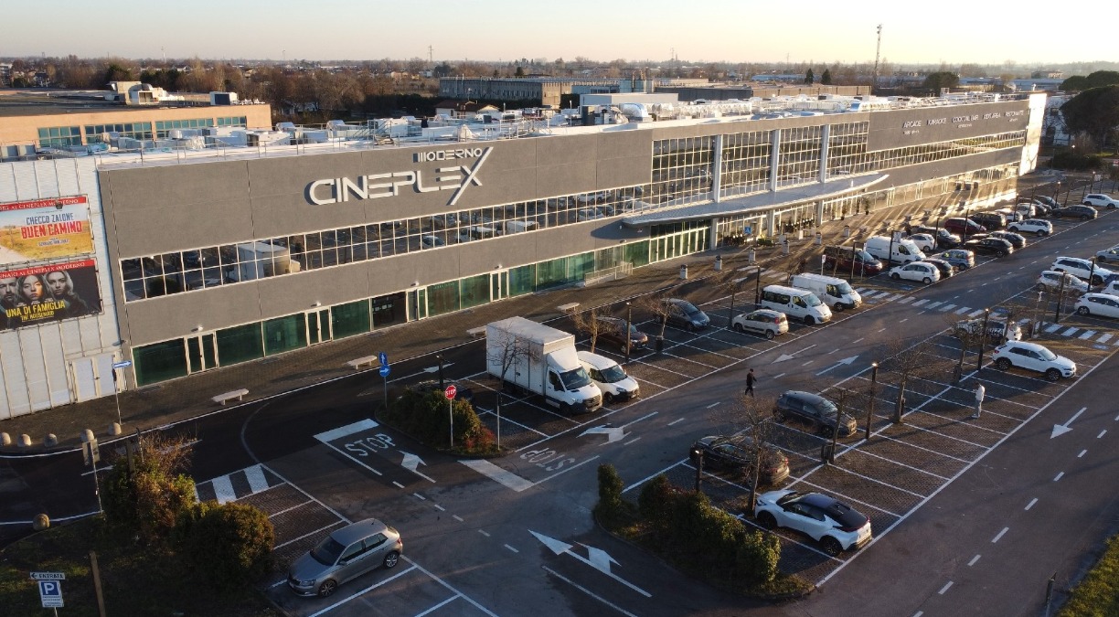 Due Carrare si veste di glamour: il 29 aprile arriva la première-evento de Il Diavolo veste Prada 2 - 