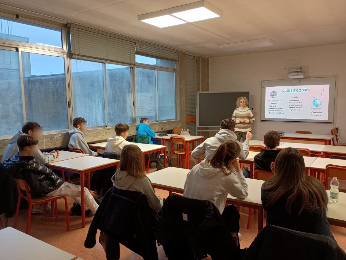 Giovani e risparmio, rivoluzione a Portogruaro: 300 studenti protagonisti al Russolo - 