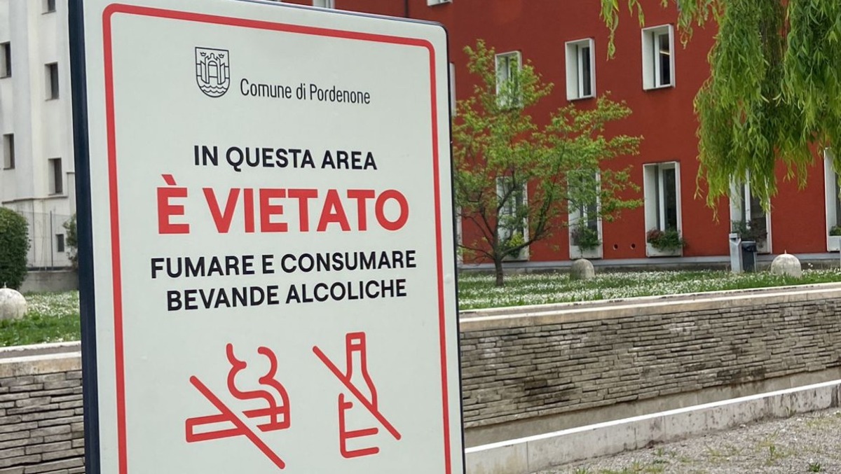 Verde urbano più tutelato a Pordenone: ecco i cartelli con QR code e le nuove norme - 