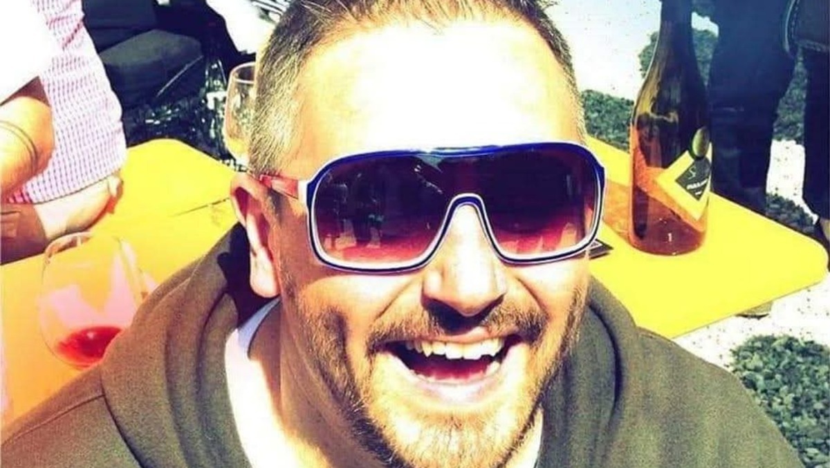 Tragico scontro tra furgone e camion: muore il 48enne Gianluca Gussetti