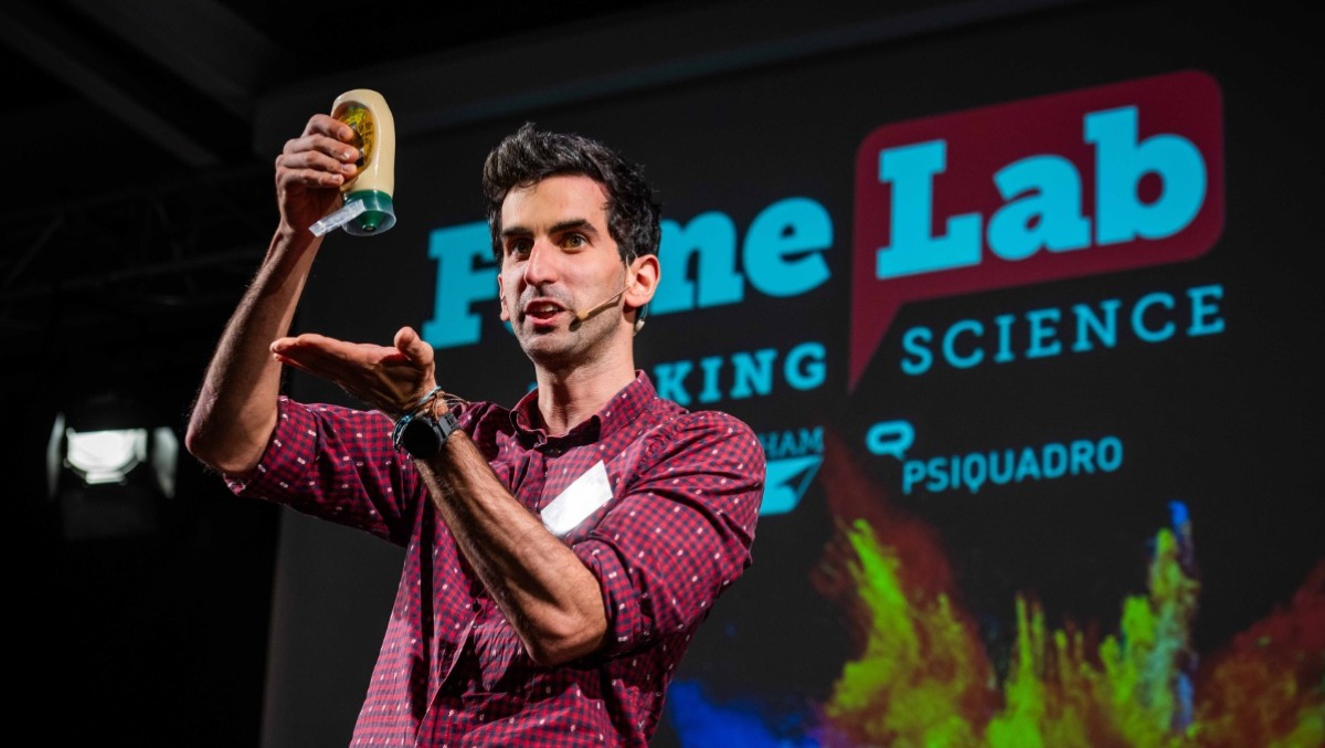 FameLab, scienza in 3 minuti: lo show dei ricercatori al Teatro Miela - 