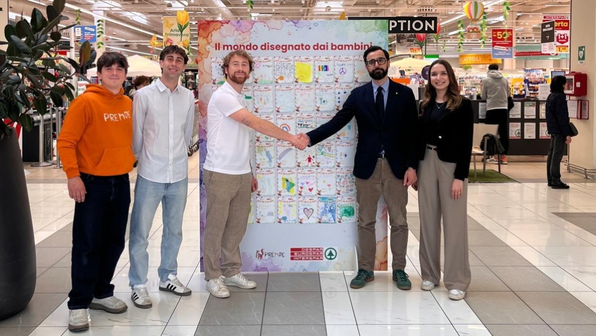 Bambini protagonisti nei supermercati: i disegni della pace in tour al Despar - 