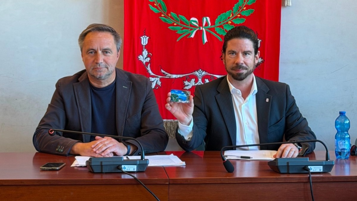 Duino Aurisina rimodula il progetto “Zero cassonetti”: via i Colombo in due frazioni