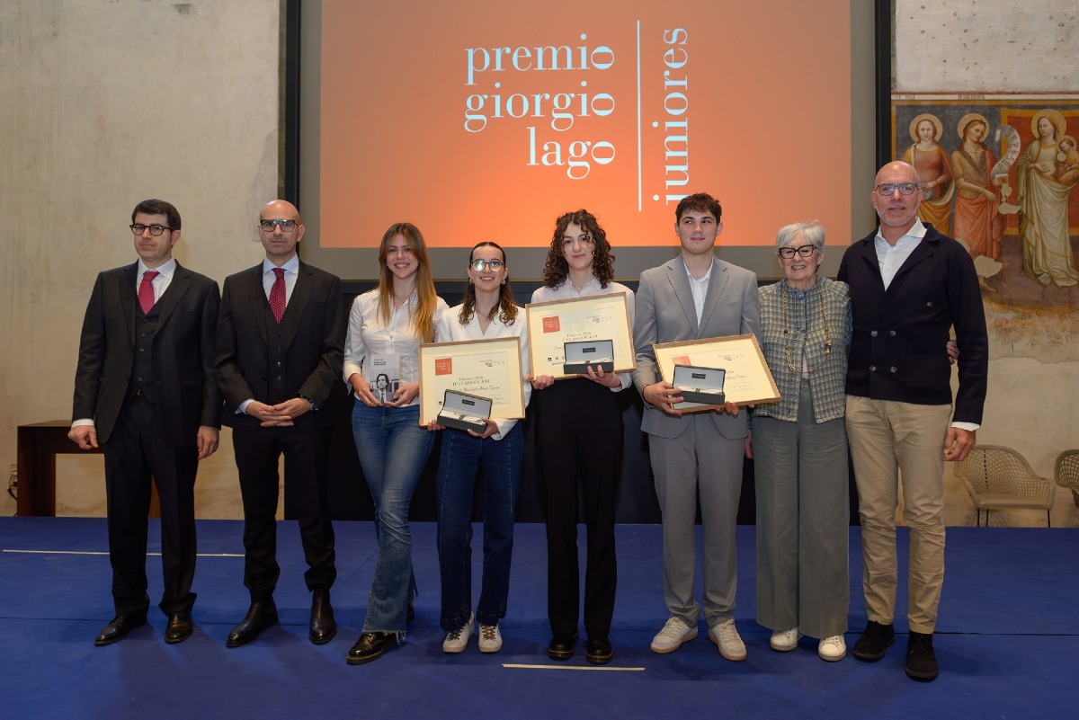 Premio Giorgio Lago Juniores 2026: tre studenti veneti vincono con “Olimpiadi, sfida di pace” - PREMIO GIORGIO LAGO JUNIORES