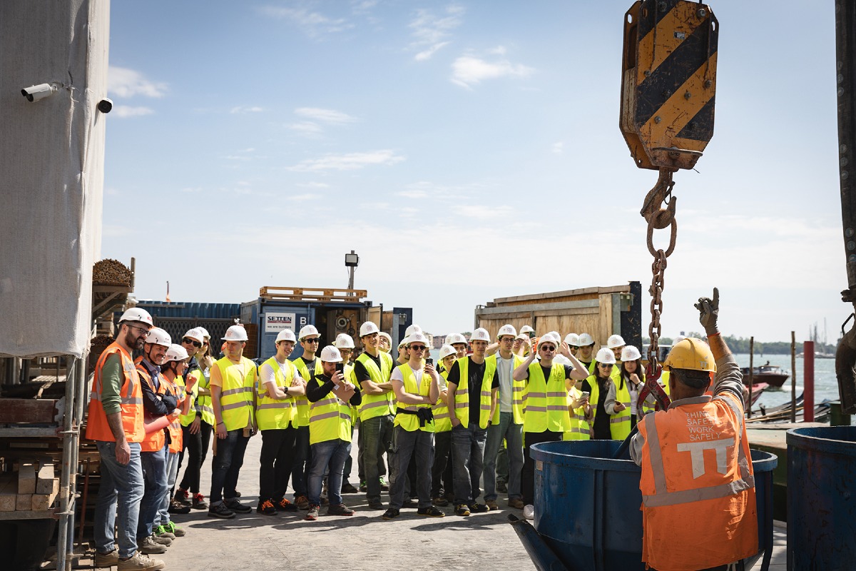Università di Padova, lezione in cantiere: gli studenti in visita all’Hotel Bauer - 