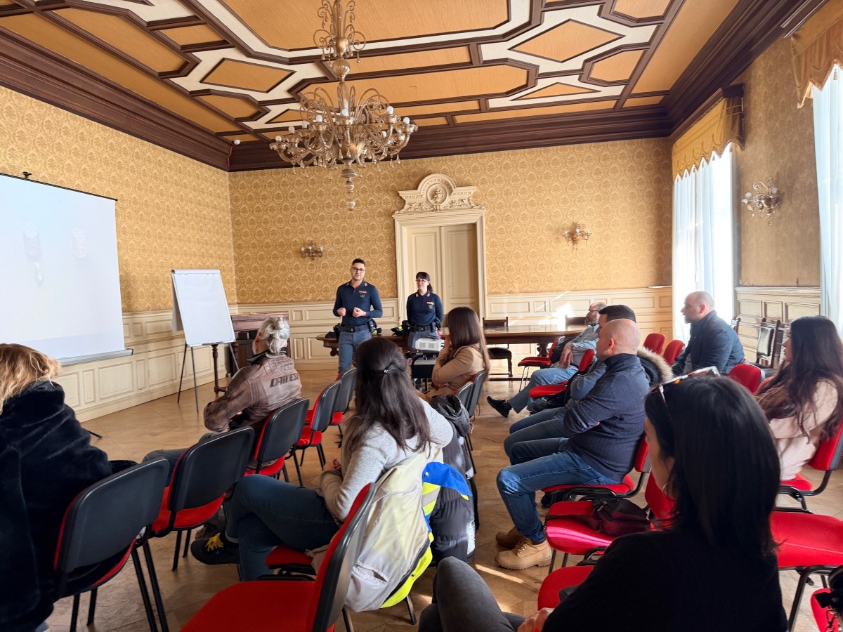 Poste Italiane, a Trieste arriva “Guida Sicura”: formazione con la Polizia Stradale