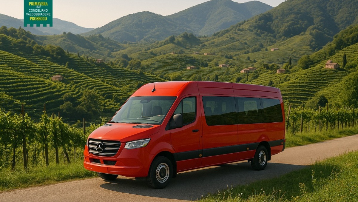 Turismo slow tra le colline del Prosecco, arriva il mini bus panoramico: come funziona - 
