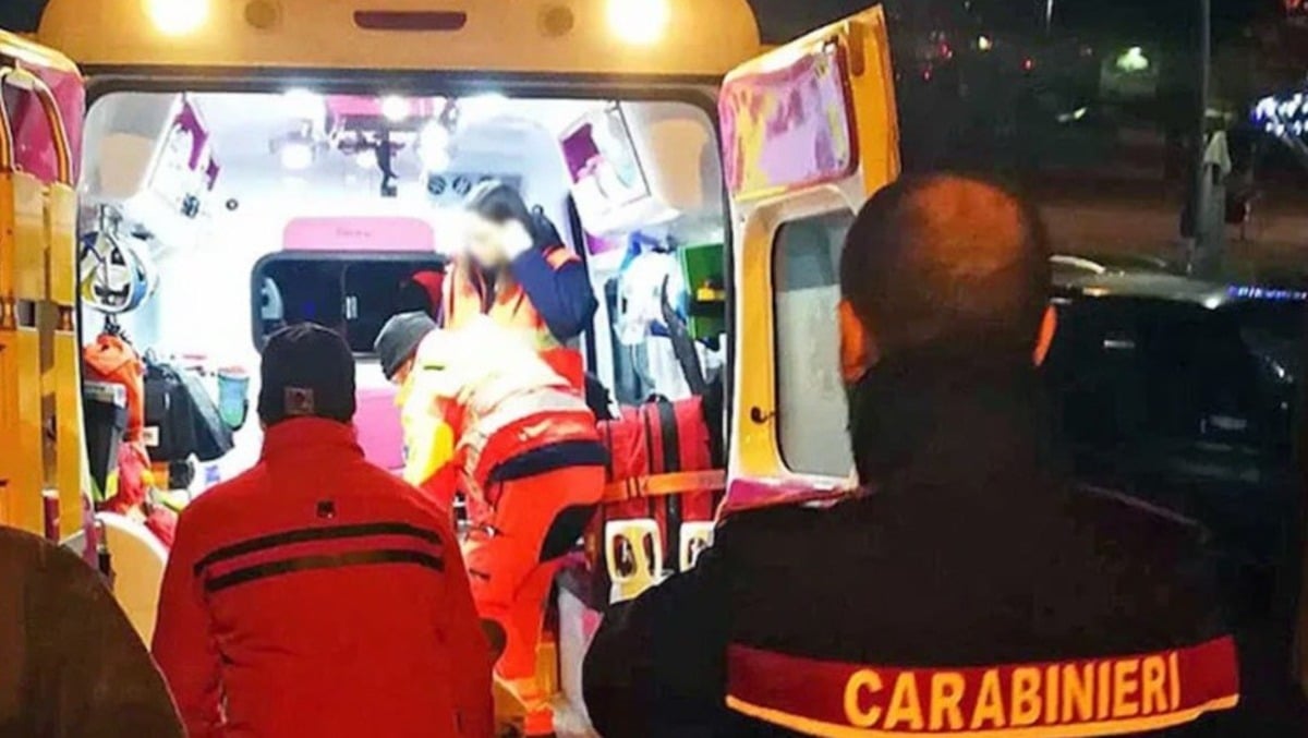 Tragedia nella notte: uomo muore schiacciato dal suo furgone