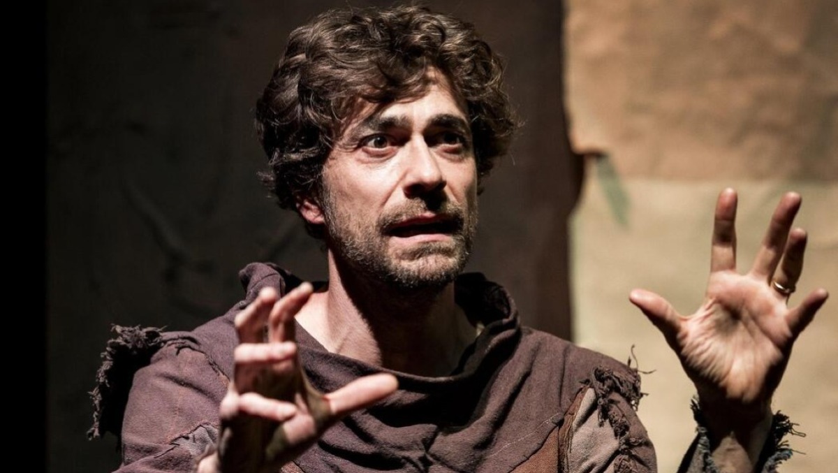 Giovanni Scifoni ad Adria con “Fra’”: San Francesco diventa la superstar del Medioevo - 