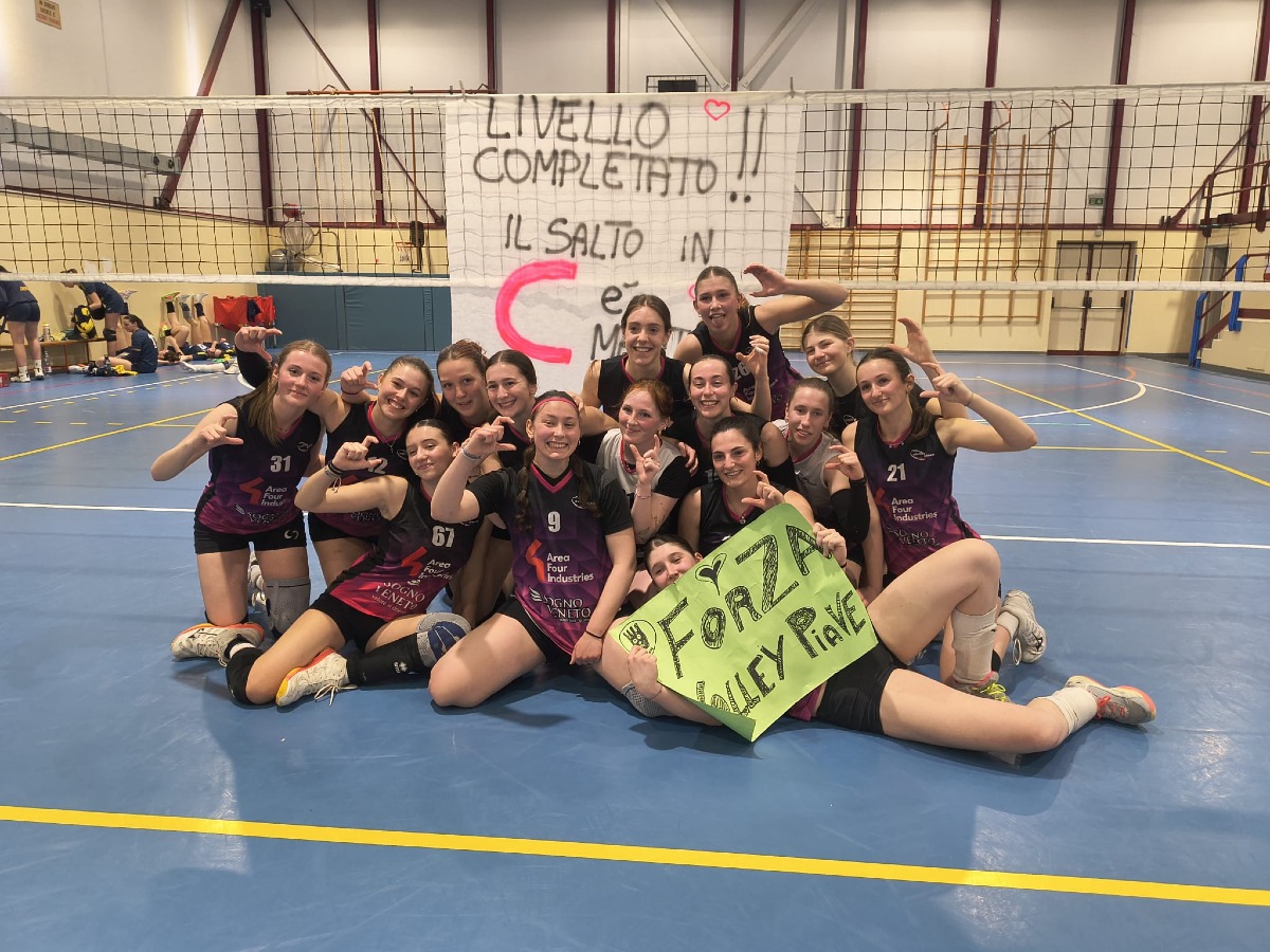 Volley Piave, promozione in Serie C: battuta Tezze 3-0 e festa a Sernaglia - 