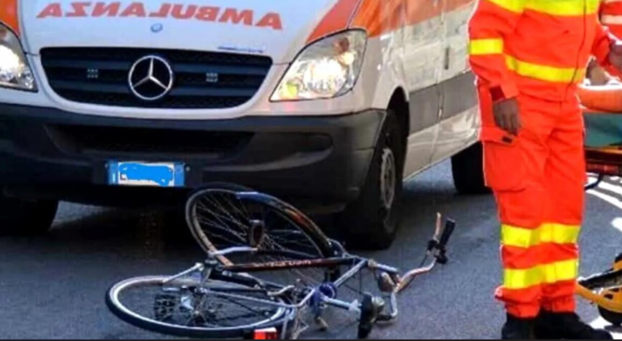 Tragedia in pieno centro: investita da un camion, muore a 46 anni - 