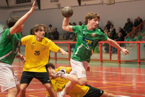 Jolly Handball Campoformido, stop pesante in casa: l’Arcobaleno Oriago passa 33-25