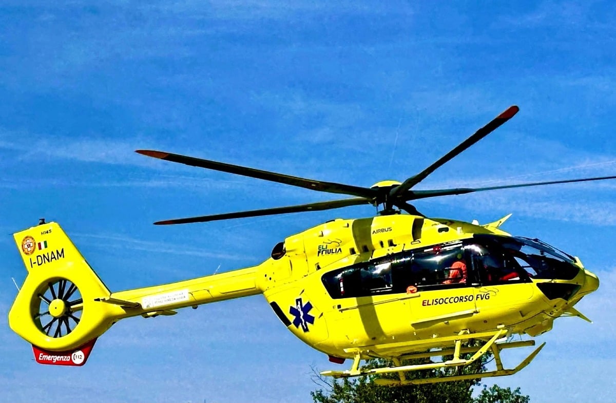 Fiammata durante la grigliata a Latisanotta, giovane soccorso e trasferito al centro ustioni - 