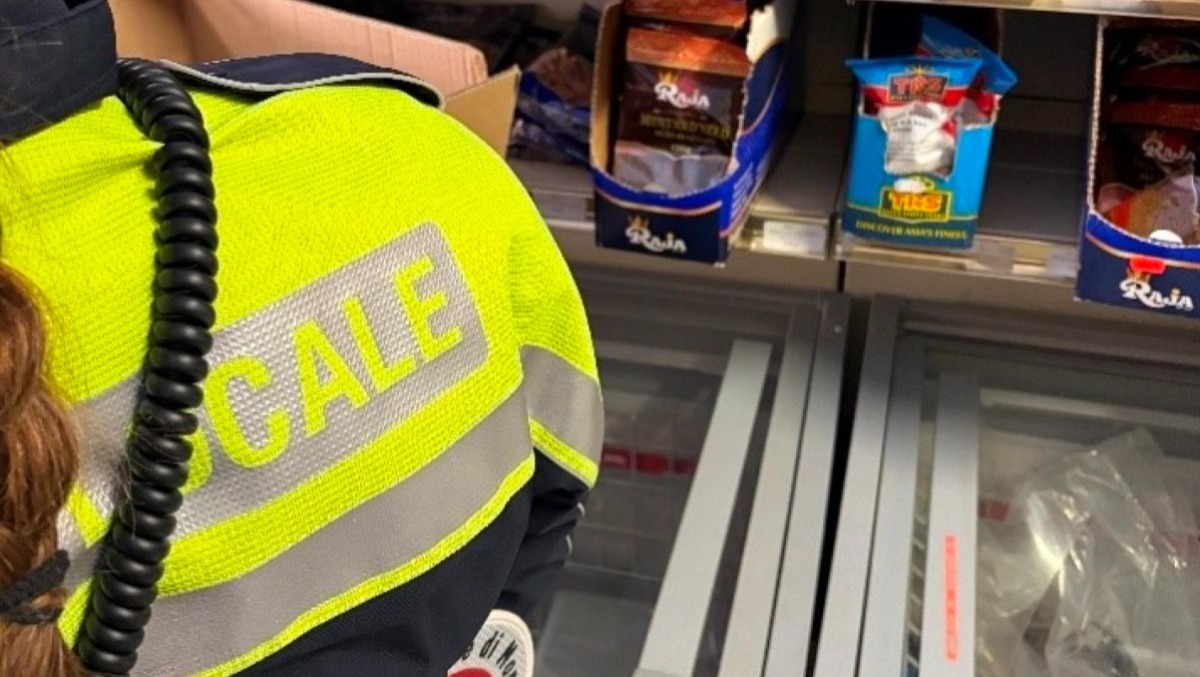 Controlli in un negozio alimentare di Monfalcone: attività fermata e multe per 5.100 euro - 