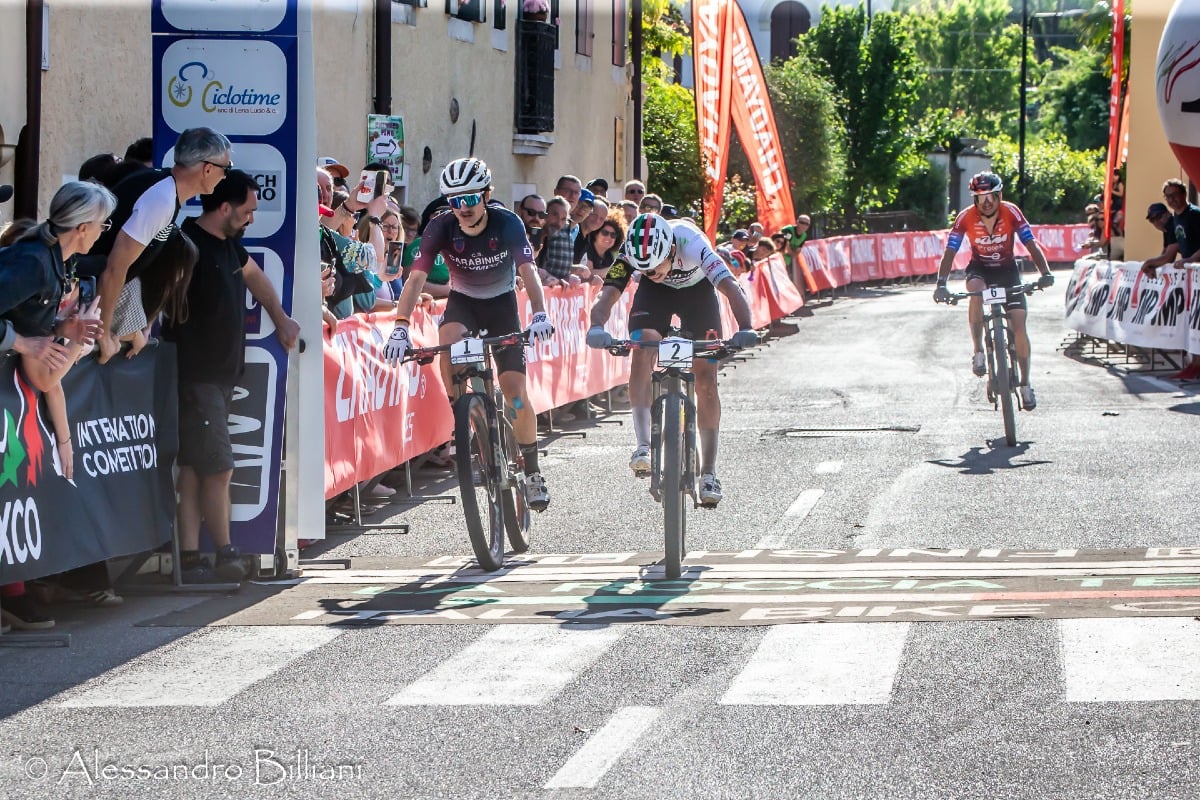 Stevenà di Caneva, spettacolo giovanile nell’Italia Bike Cup: Acanfora la spunta allo sprint - 