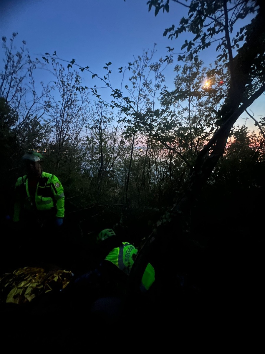 PRECIPITA NELLA SCARPATA 