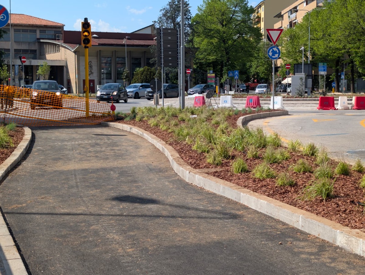 Piazzale Cavedalis cambia volto
