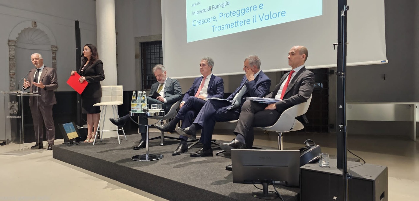 Imprese familiari e private equity, a Udine sala gremita per il confronto tra esperti | LA DIRETTA - 