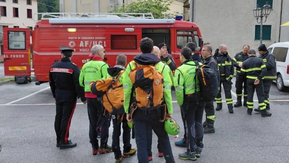 Scompare durante una passeggiata, 79enne salvato dopo una notte di ricerche - Foto Vigili del Fuoco