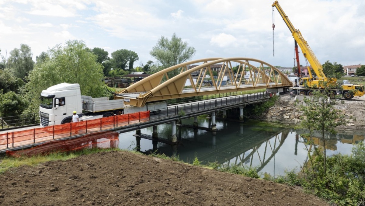 Svolta per la ciclovia Trieste-Lignano-Venezia: varato il nuovo ponte ciclopedonale | FOTO - 