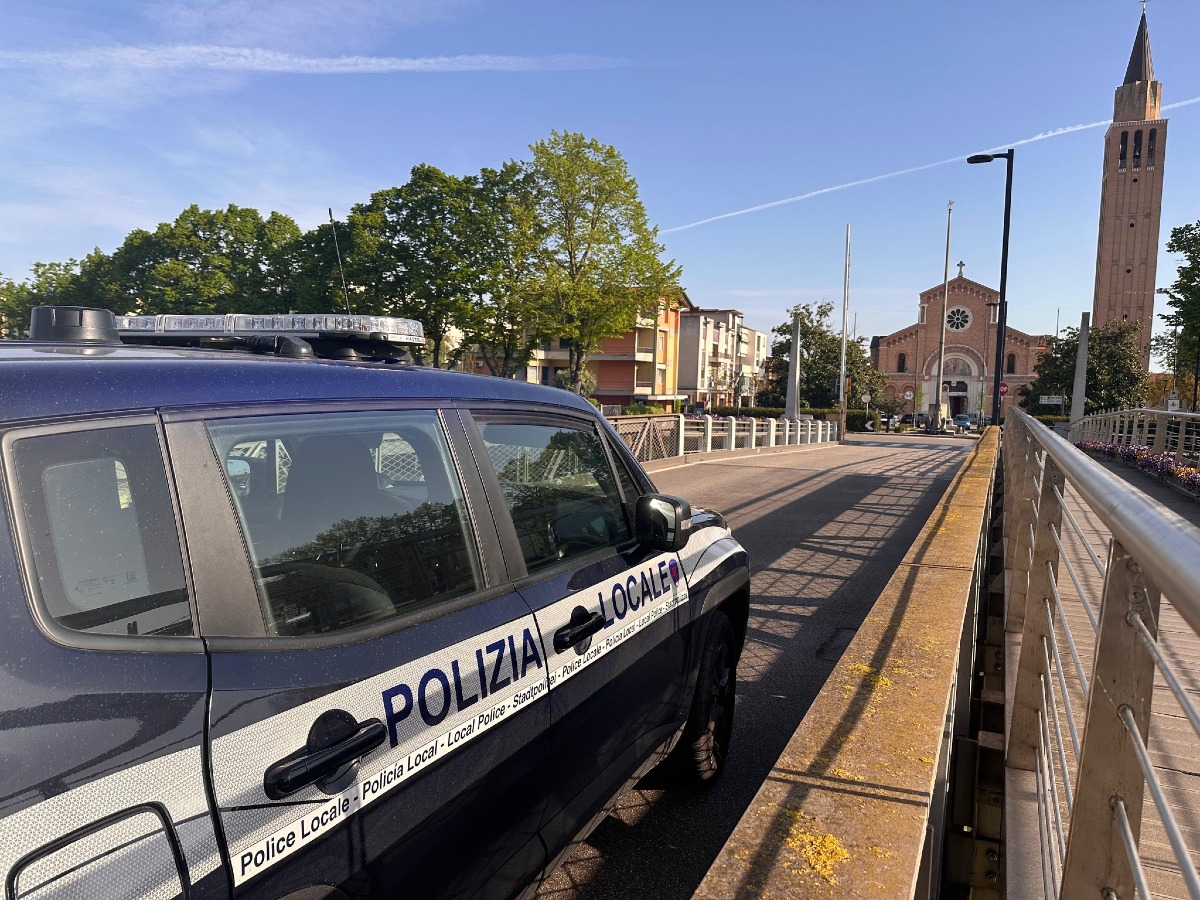 Jesolo, tentata truffa a un 86enne: decisivo l’intervento della Polizia locale - 