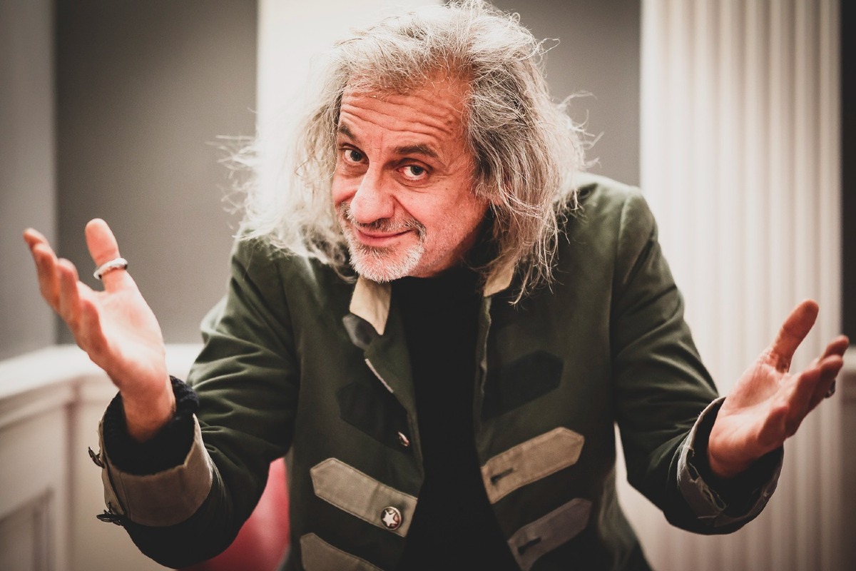 Alessandro Bergonzoni al Teatro Nuovo Giovanni da Udine con Arrivano i Dunque - 