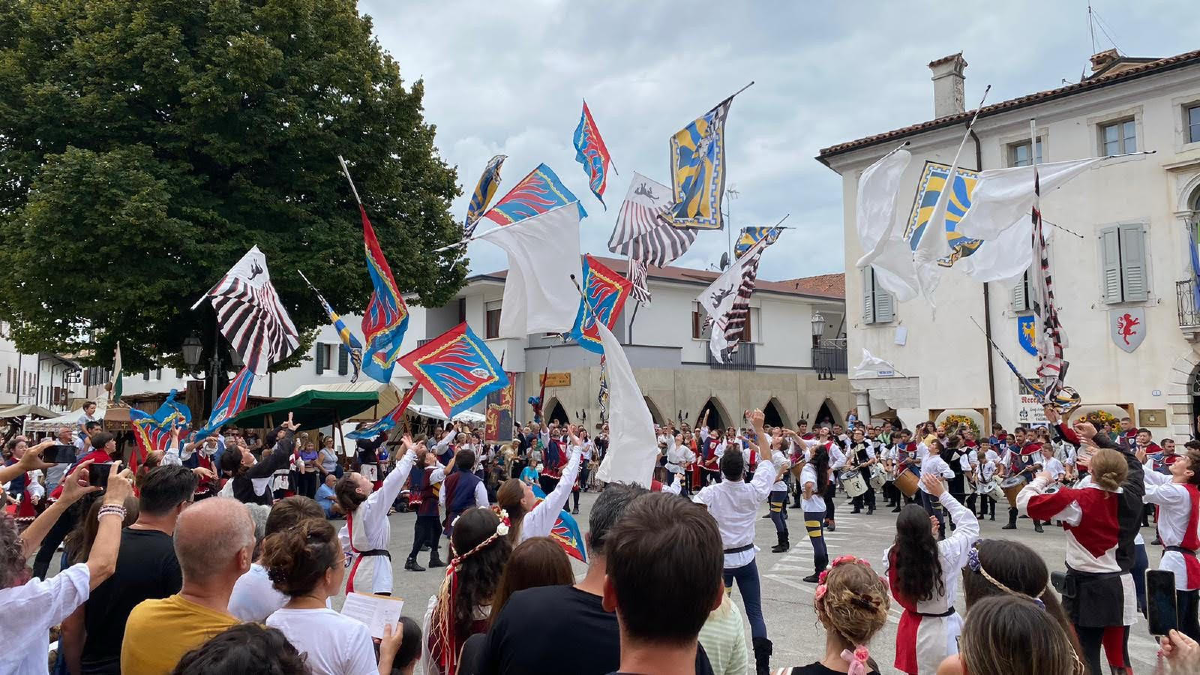 Valvasone, tre giorni con Bandiere e Tamburi: il programma dal 22 al 24 maggio - 