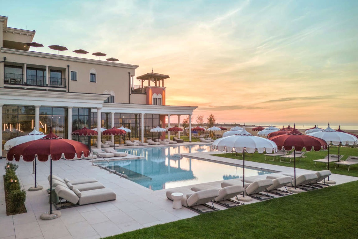 A Caorle il Cavallino Bianco: ecco il nuovo resort 5 stelle lusso per famiglie sul mare - 