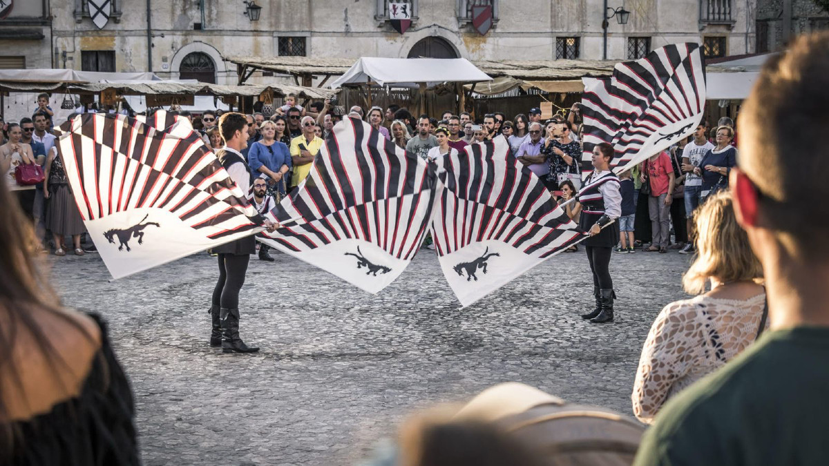 Valvasone, al via stasera la 12ª edizione di Bandiere e Tamburi - 