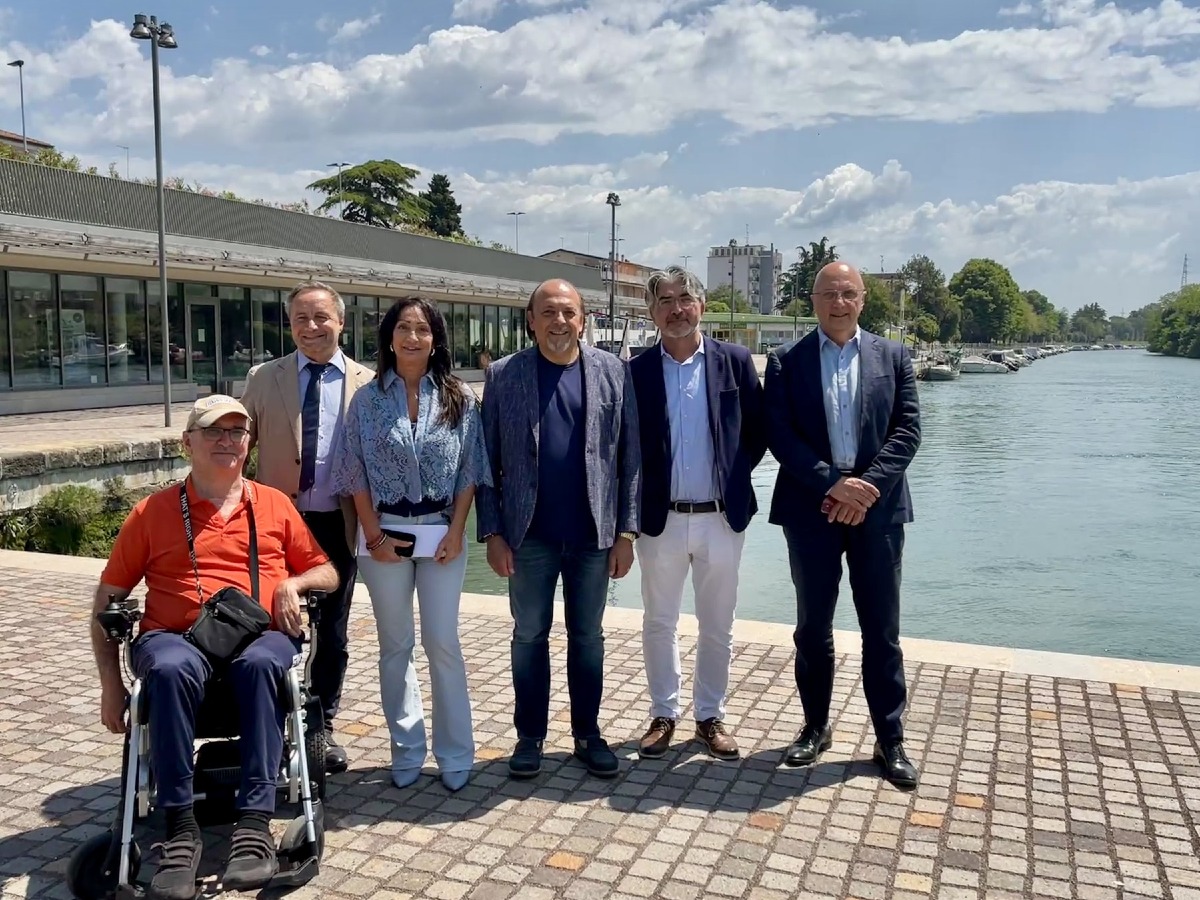 Monfalcone, dal 31 maggio torna il Delfino Verde con fermate anche a Sistiana e Duino - 