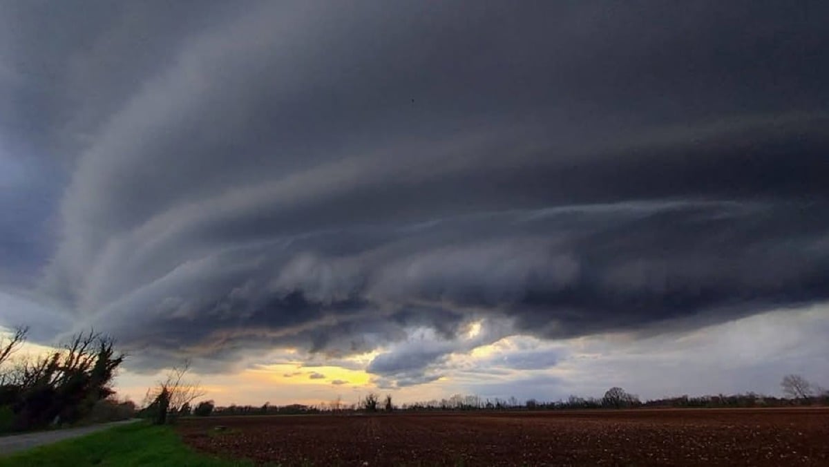 Maltempo, scatta l’allerta in tutto il FVG: «temporali forti e raffiche di vento in arrivo» - 