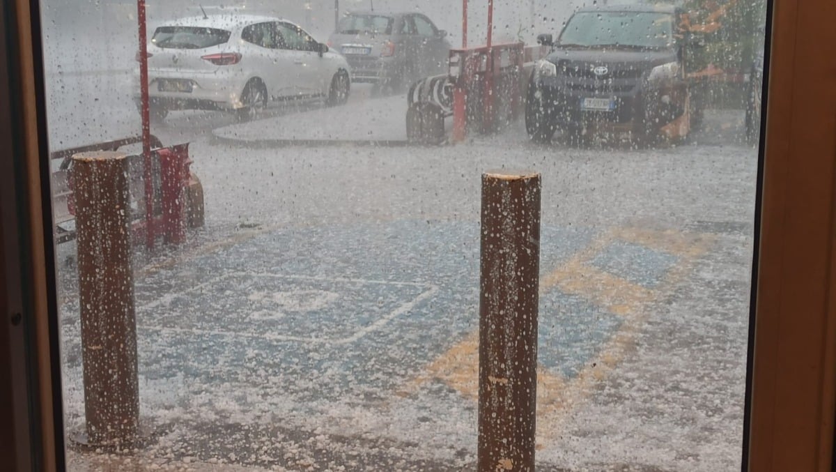 Allerta meteo in Veneto, il Bollettino annuncia «temporali, rischio grandine e forte vento» - 