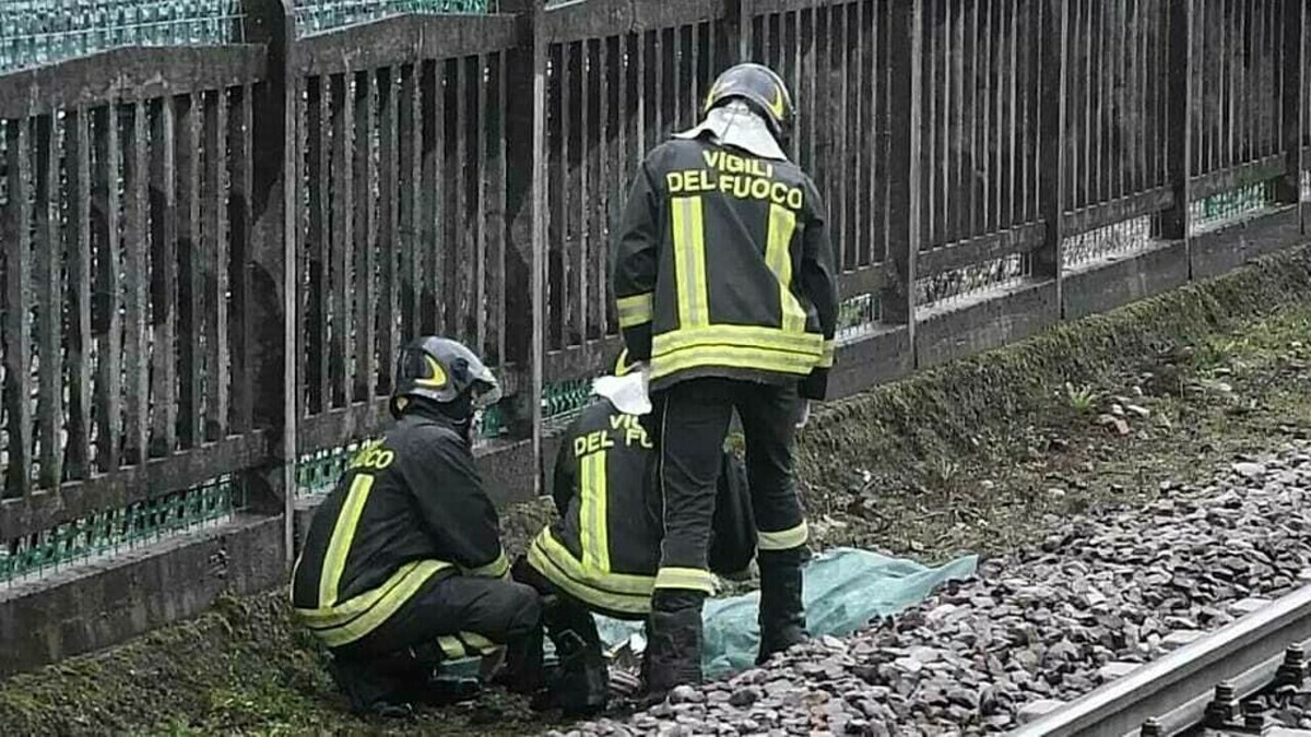 Investito dal treno vicino a Portogruaro, muore a 27 anni. Chi è la vittima e cosa è successo - 