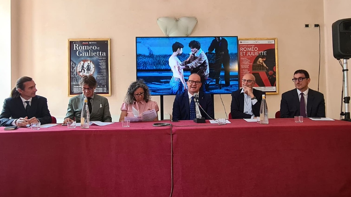 Trieste, successo per Romeo e Giulietta tra Verdi e Rossetti: torna nel 2027 - 