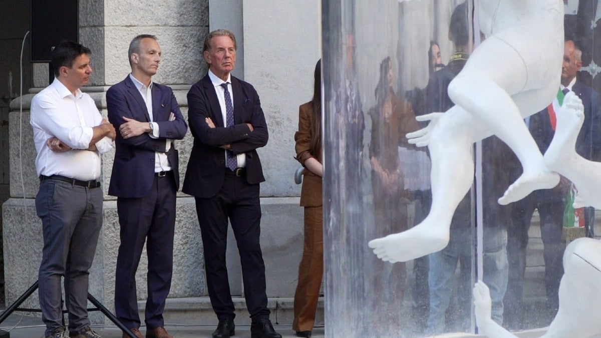 A Trieste prende posto “Momentum”, il monumento che porterà in Italia la memoria delle foibe e dell’esodo - 