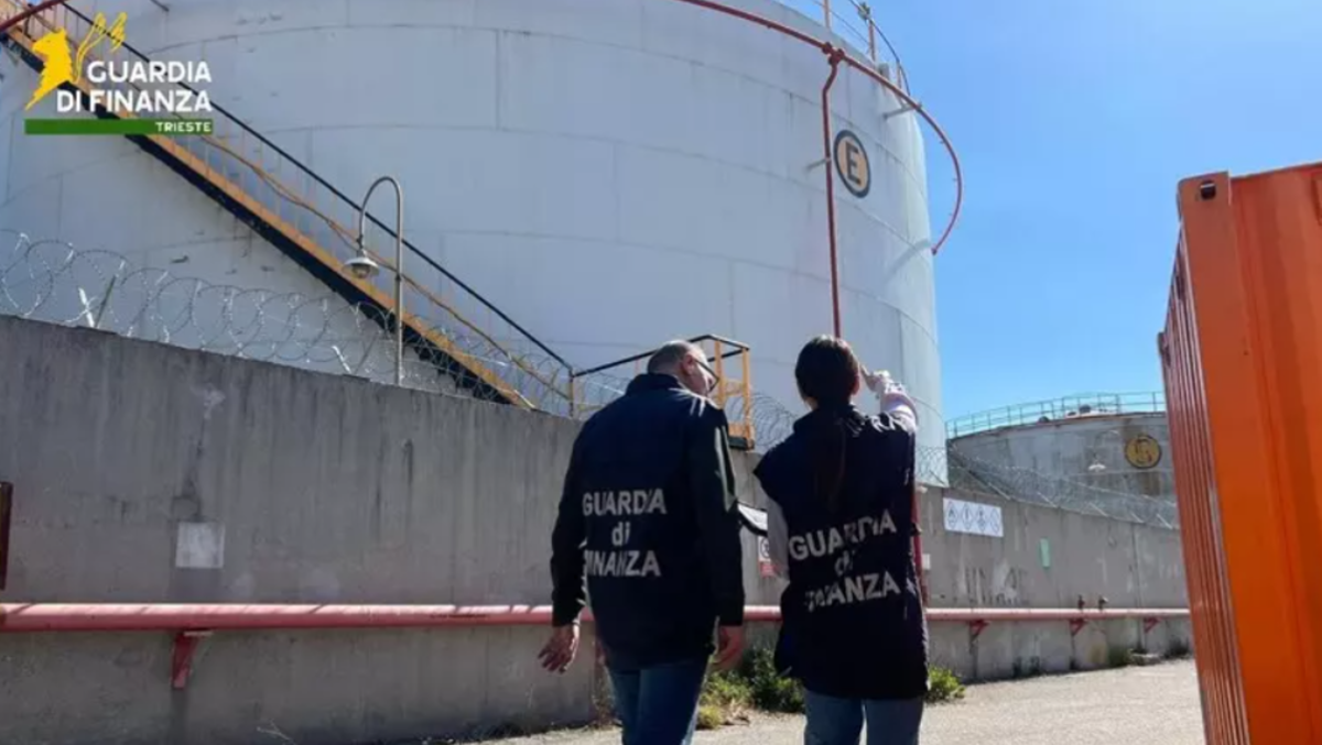 Trieste, confisca da 2,5 milioni dopo il verdetto definitivo: colpiti beni, conti e uno yacht - Le immagini ANSA
