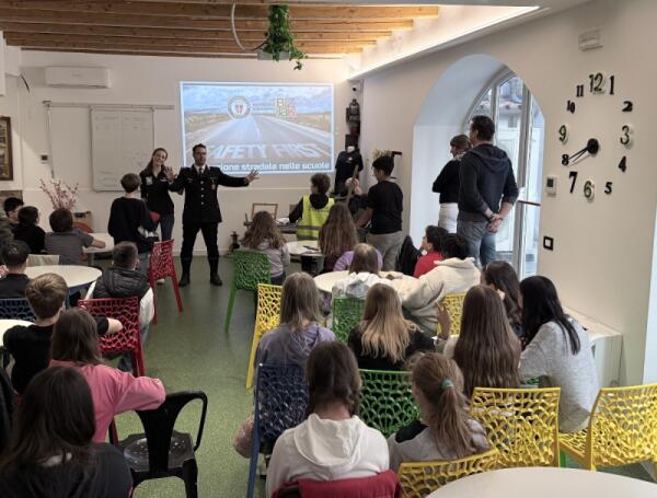 Trieste, educazione stradale per gli studenti della Dante Alighieri