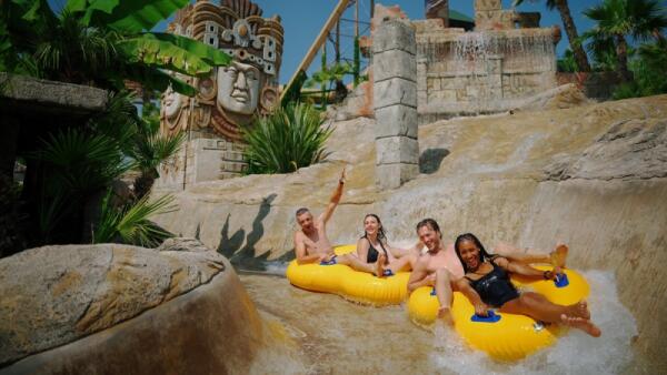 Caribe Bay riapre il 30 maggio a Jesolo con minigolf, show e parco smoking-free