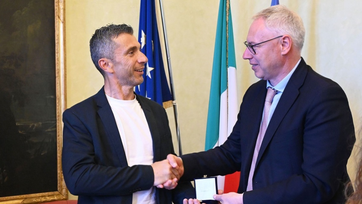 Il Friuli applaude Antonio Squizzato: in Consiglio regionale il riconoscimento al campione della vela paralimpica - 