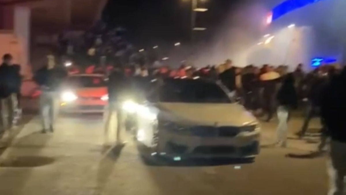 Valcanale, maxi raduno abusivo da mille auto: controlli tra Lussari, Cave e Sella Nevea - Le immagini dei video diffusi sui social