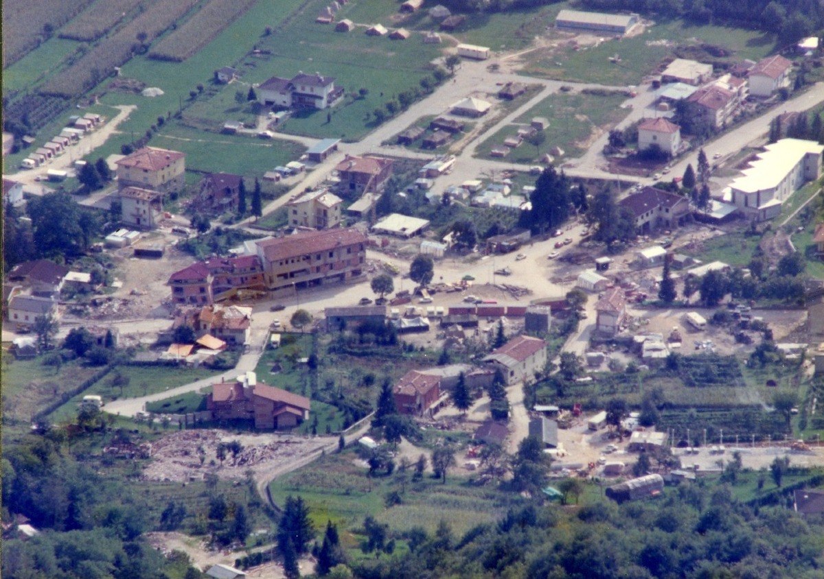 A Magnano in Riviera memoria del sisma in un murale e in un canto dedicato ai bambini del ’76 - 
