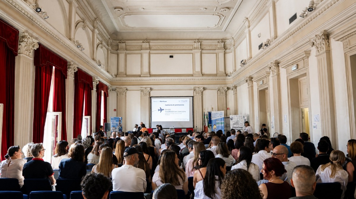 Borse per studiare all’estero, 43 ragazzi del Friuli Venezia Giulia partiranno tra Malta e Monaco