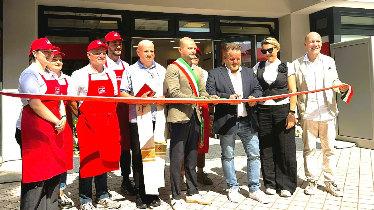 Bassano, nel quartiere Firenze debutta il nuovo negozio Latterie Vicentine con servizio automatico h24 - 