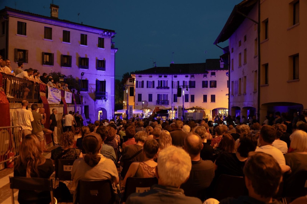Pordenone prepara il lungo weekend di Piano City: debutto con quattro pianoforti in piazza della Motta - 