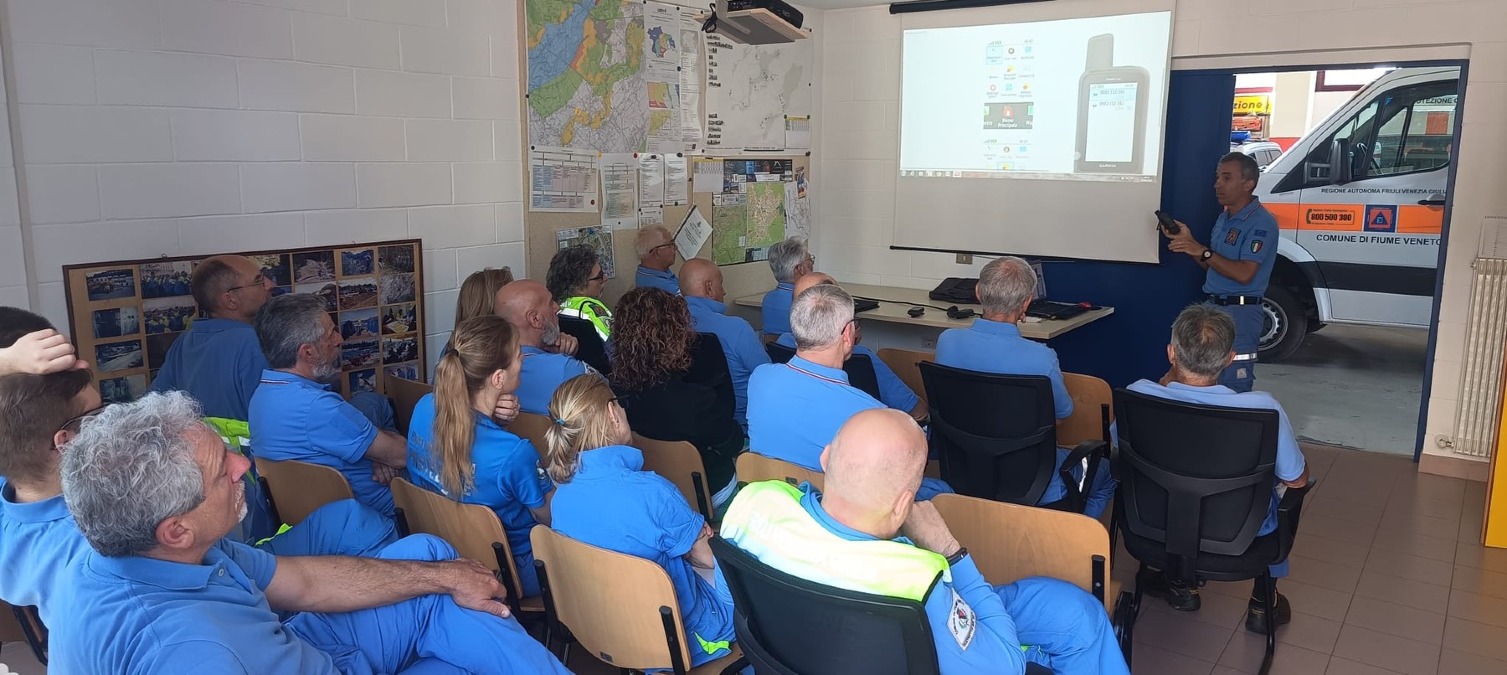 Protezione civile, a Fiume Veneto una mattinata sul campo per affinare l’uso del GPS - 