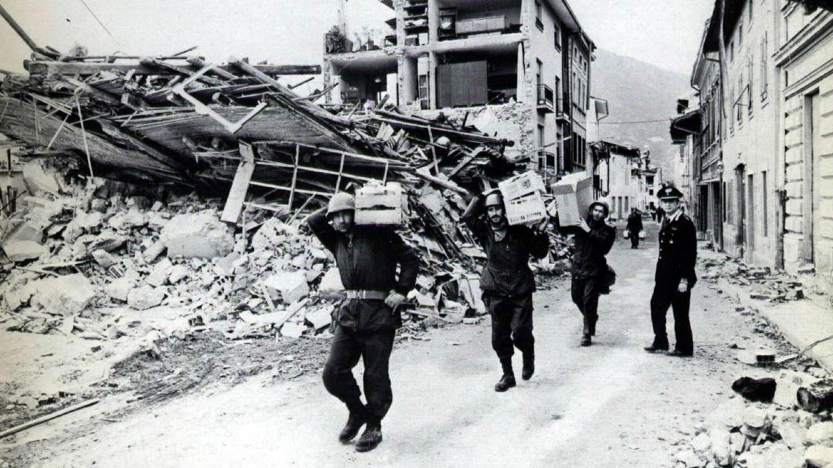 6 maggio 1976, il Friuli si raccoglie a 50 anni dal sisma: a Gemona arrivano Mattarella e Meloni - 