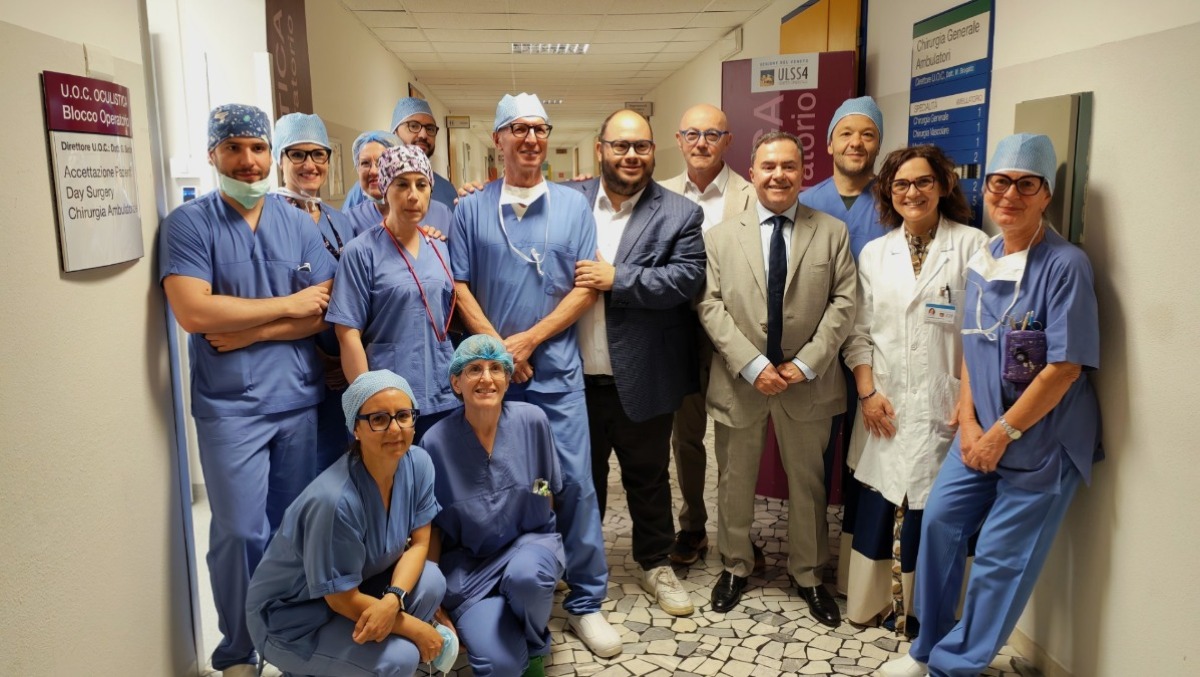 San Donà, giornata straordinaria in Oculistica: 50 operazioni per alleggerire l’attesa - 