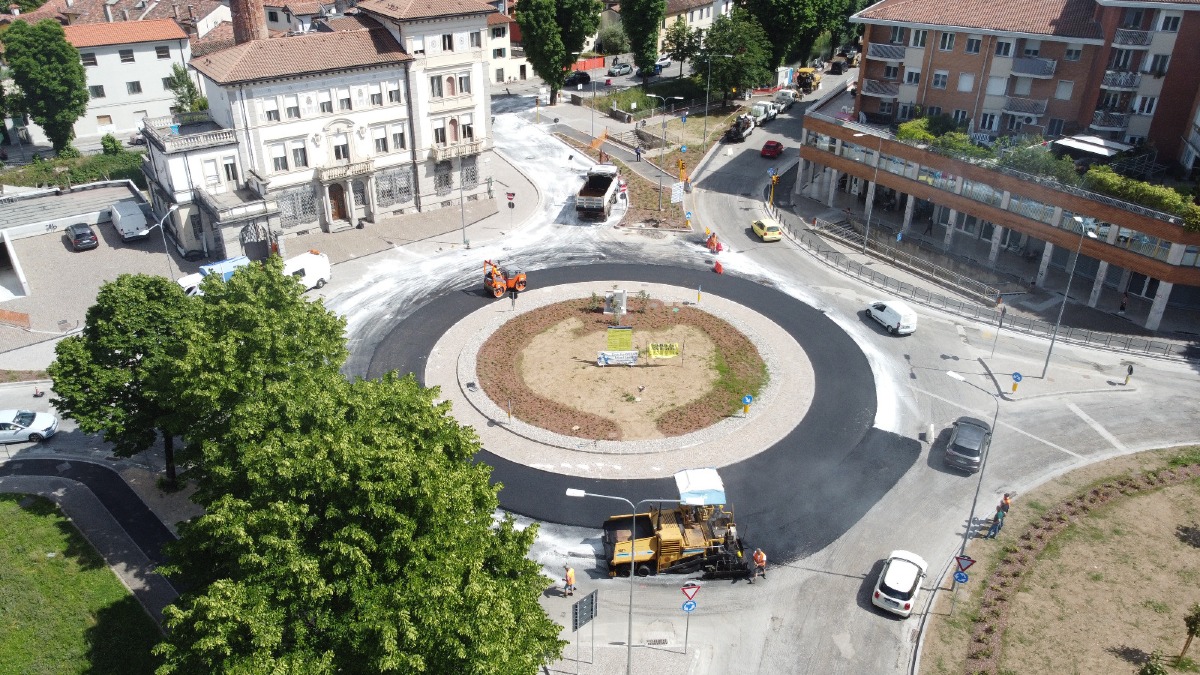 Udine, due notti di stop nell’area del centro studi: si chiude il cantiere di piazzale Cavedalis - 