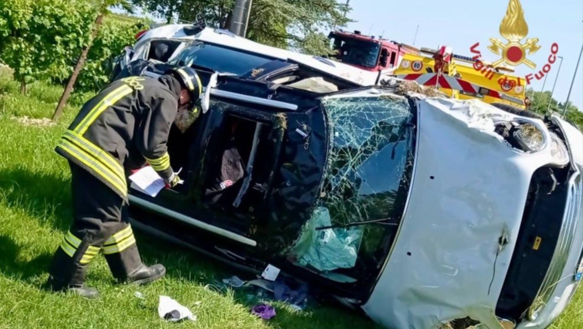 Portogruaro, auto capovolta a Ottava Presa: 4 feriti non gravi e traffico rallentato - 